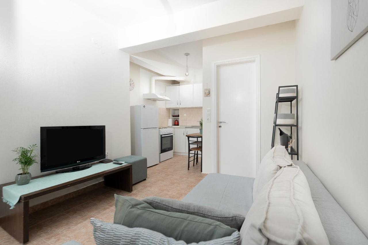 Mtc-Sfs Apartment By The Sea And Airport Pórto Ráfti Extérieur photo