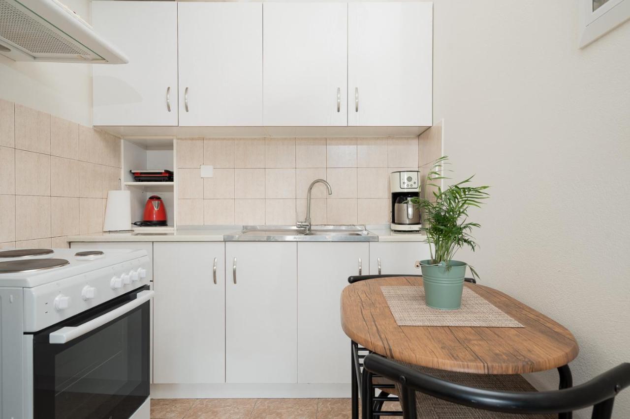 Mtc-Sfs Apartment By The Sea And Airport Pórto Ráfti Extérieur photo